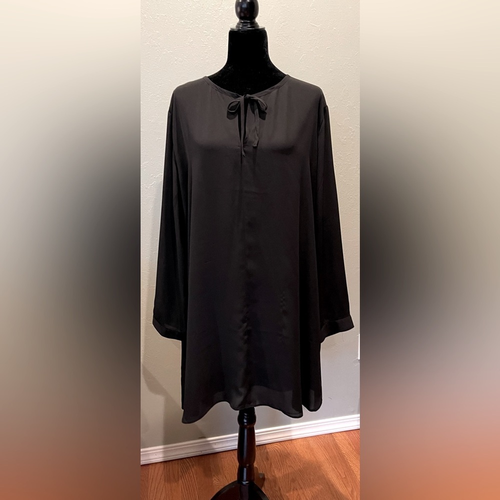 14th &Union size 2X long sleeve,V neck with ties, mini length Dress or Tunic
